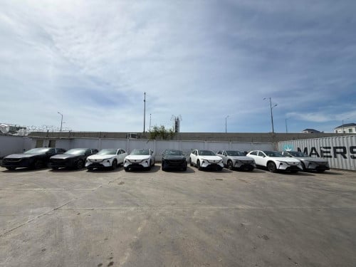 Mazda EZ60 EV Option : Max Full Option 2025 មានច្រើនគ្រឿងក្នុងស្តុក