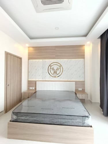 Near LV Phsar Ler KPS