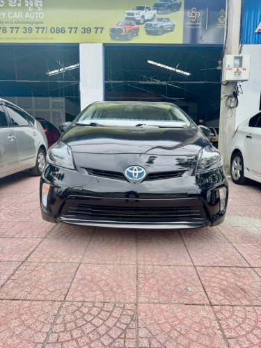 Prius 2013 Black Opt3 Delux Solar