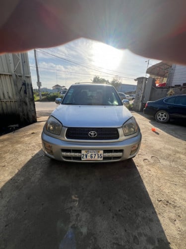 RAV4 02 ប៉ុង 1 ឡានថ្មី លក់សាង