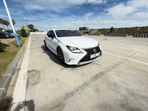 RC200t F-sport for sale