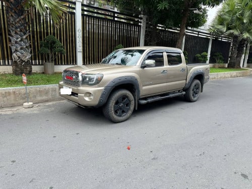 TACOMA 2006 For Rent /出租