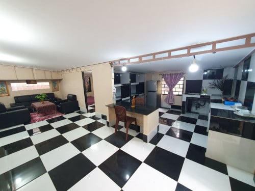 Three bedrooms Apartment for rent inSalakamreauk_ Siem Reap