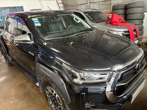 Toyota Hilux Primemium plus