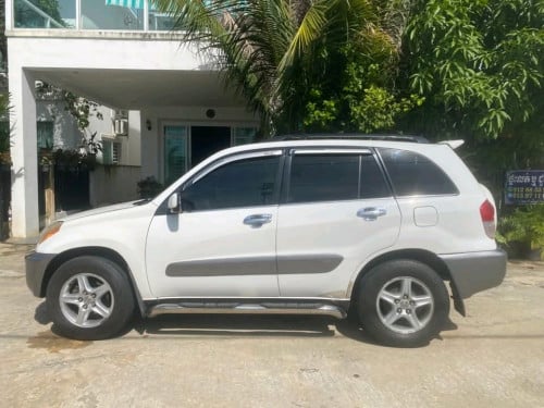 TOYOTA RAV4-L01-P1 ឡានស្អាត