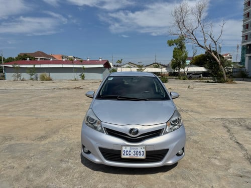 Toyota Vitz 2013 smart key