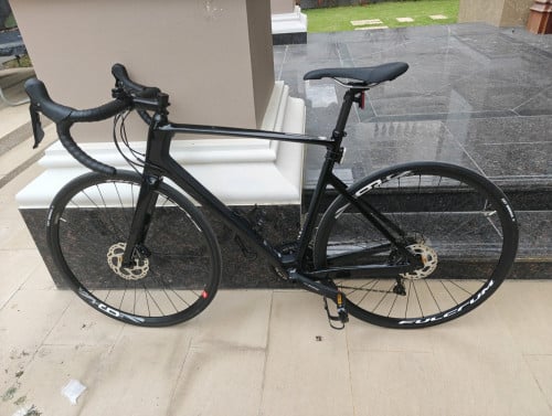 Van Rysel Road bike edr cf disc brake shimano 105 r7000 11 speed - black