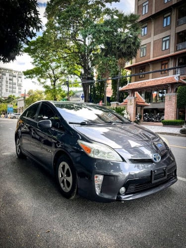 ឡាន ក្រដាសពន្ធ