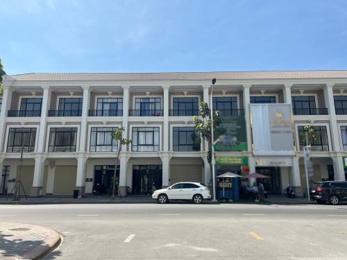 ផ្ទះអាជីវកម្ម សម្រាប់ជួលនៅបុរីប៉េងហួត បឹងស្នោរ