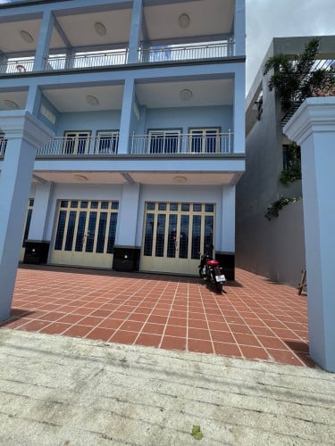 ផ្ទះលក់បន្ទាន់​