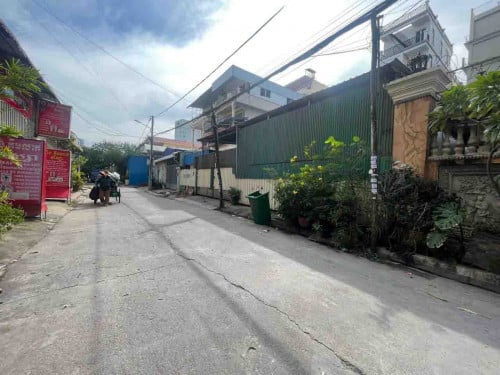 ឃ្លាំងសម្រាប់ជួល នៅទួលទំពូង