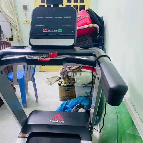 ម៉ាស៊ីនរត់ហាត់ប្រាណ