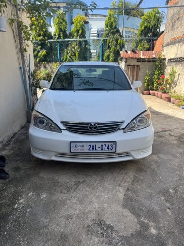 ឡានស្អាត 02 le abs ក្នុងលឿង មើលបាននៅចោមចៅ