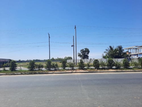 ដីលក់ជាប់ផ្លូវជាតិលេខ3 ឃុំជង្រុក​ ស្រុកគងពិសី​ កំពង់ស្ពឺ