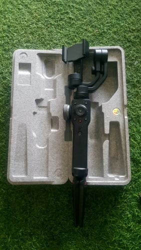 ដងកាំមេរ៉ាទប់លំនឹង ថ្មី99% មានប្រអប់ លក់ធូរៗប្រញ៉ាប់ Telegram: 096 615 6543