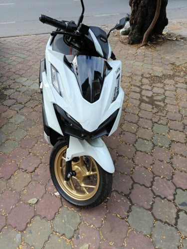 ចង់លក់Clickទើបនិងទិញ2ក្រុមហ៊ុនជិះបាន2000គីឡូ