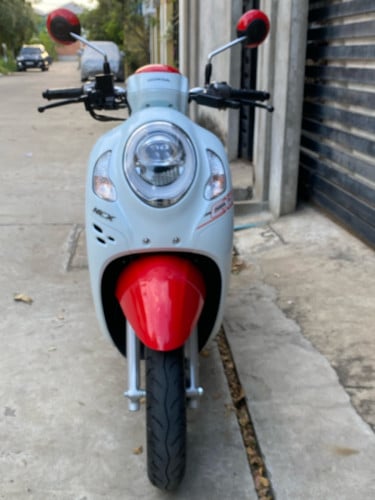 លក់បន្ទាន់​ Honda Scoppyi 2023 Smart key ក្រុមហ៊ុន​ ប្រេីបាន4000km