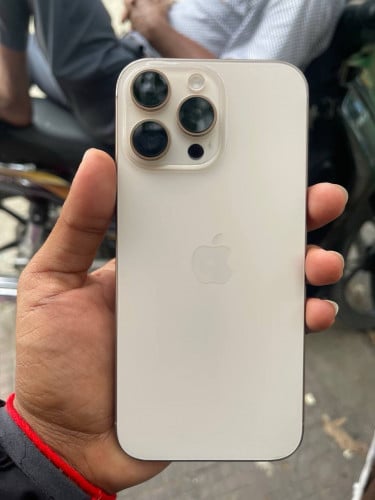 ទូរស័ព្ទ​Iphone 16pro max សម្រាប់លក់