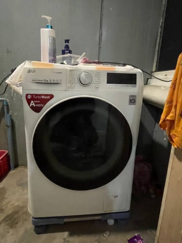 ម៉ាសុីនបោក LG 12kg