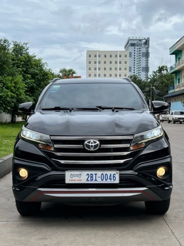 ឡានថ្មីម្ចាស់ប្រេីតិចណាស់ RUSH 2020 TRD 7កៅអី