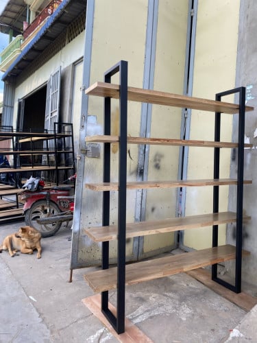 ធ្នើរតាំង/Shelf