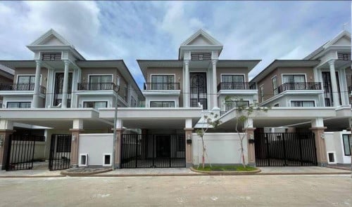 វីឡាភ្លោះសម្រាប់ជួល/ Twin Villa For Rent /គំរោង10