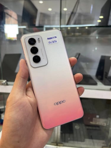 📲📲📲 : oppo Reno 12 Ram  12G Rom 256G   Color : orange 99%Price: