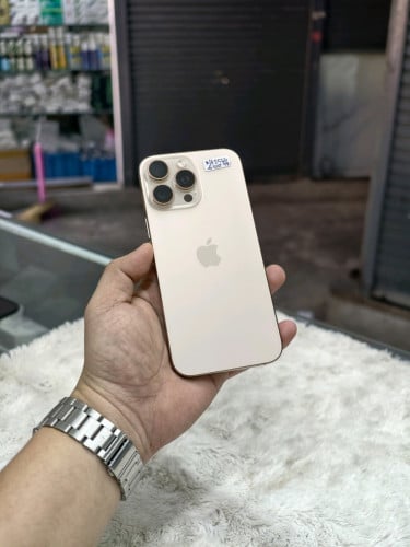 16 Pro max 256G X/A ម៉ាសុីនក្រុមហ៊ុន ស្អាត99% ថ្ម100% សំនុំហ្សីនណែន