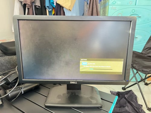 Dell 19inch VGA តម្លៃ 25$ ចចារ មានខ្សែរVGA&Power