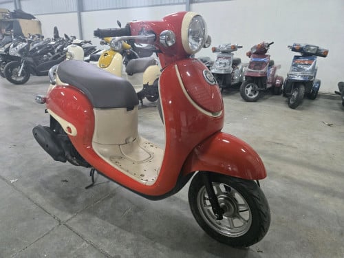 GIORNO AF77 2016 MODEL NEW PAINT FROM JAPAN