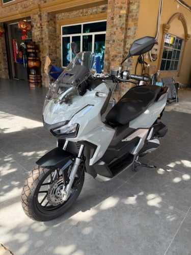Honda ADV 160