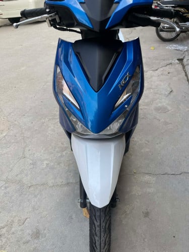 Honda Beat 025នៅស្អាតសាណុំមានកាតគ្រីត្រឹមត្រូវលក់1780$