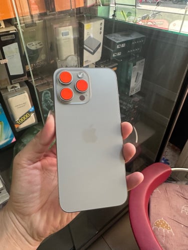 I phone 15 pro max ZA 256g នៅស្អាត98% ថ្ម88% លក់700$