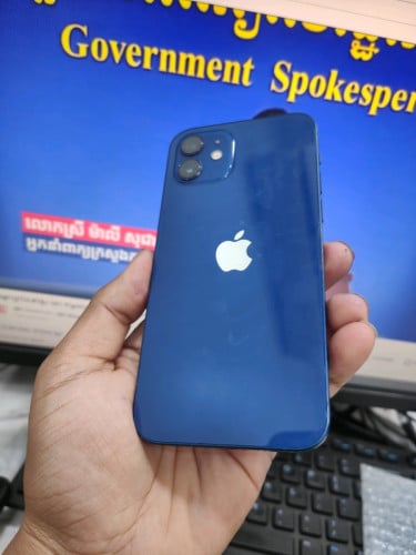 iPhone 12 128g ស្អាត អទ់ជាប់