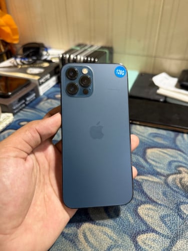iPhone 12 Pro 128G សំណុំសុីនណែន ស្អាត99% 255$