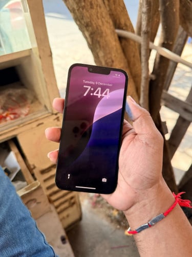 iPhone 13 128G សាណុំ