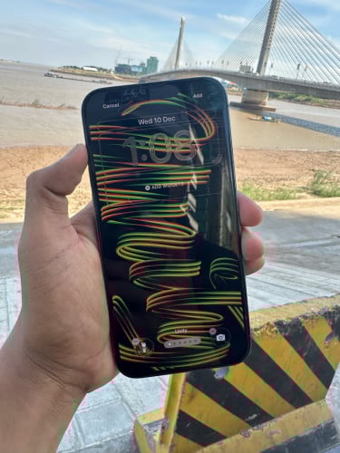 iPhone 13 promax អត់ស្គេន