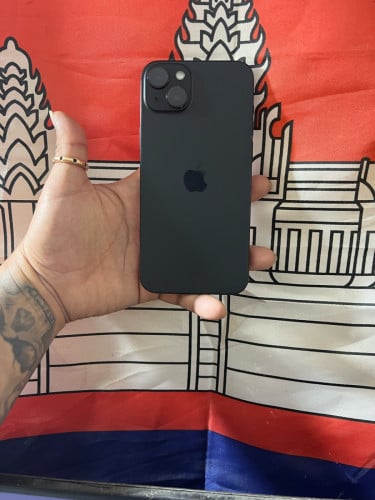 iphone 15 plus / 256g / Z/A ដាក់សុីមបាន 2 សុំណុំសុីនណែន លក់តំលៃក្រោមទីផ្សារនៅកម្ពុជា 525$ ដាច់