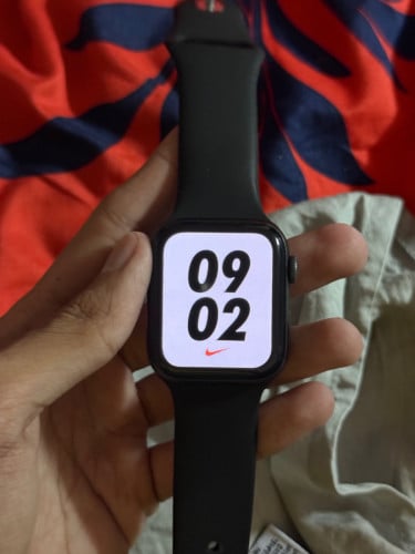 Iwatch series 5 44mm nike edition