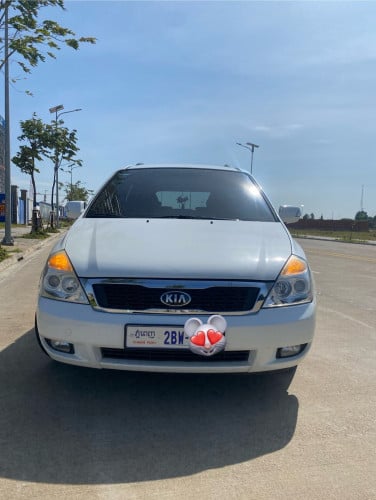 kia carnival 2013 president