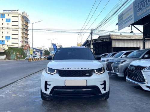 Lang Rover Discovery full options 2017 កាត់បានក្ដៅៗ * Diesel V4 2.0L (ម៉ាស៊ូត)
