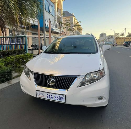Lexus RX350 ឆ្នាំ 011 full option ប៉ុង1
