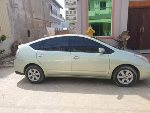 PRIUS 2006 For Rent /出租