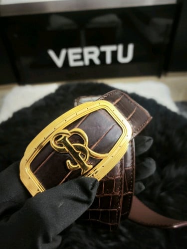 S/Rខ្សែក្រវ៉ាត់ស្បែក 🦅