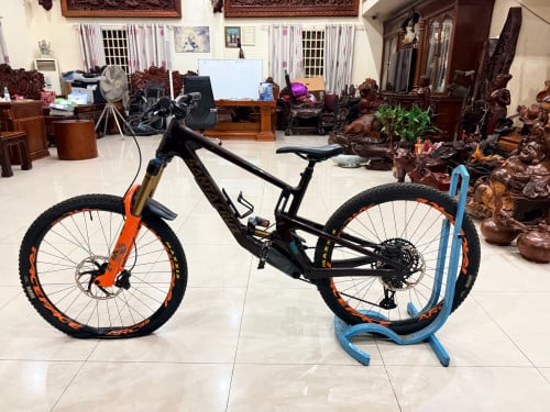 Satan Cruz nomad v5 cc