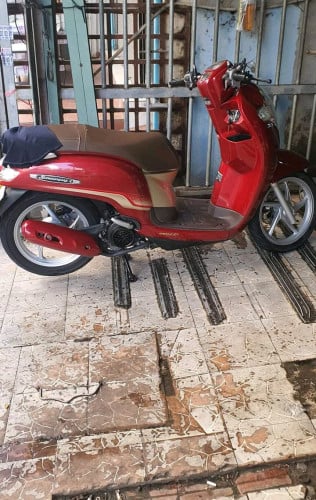 Scoopy i 020 លេខ ខេត ពោធ័សាត់មាពន្ធ
