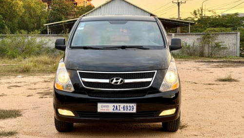 Starex 2013 full options