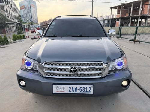 Toyota Highlander 2002 V4 ប៉ុងមួយ លេខតួលើកញ្ចក់មួយជុំ ប្រភេទឡានមូលសានុំស្រីន