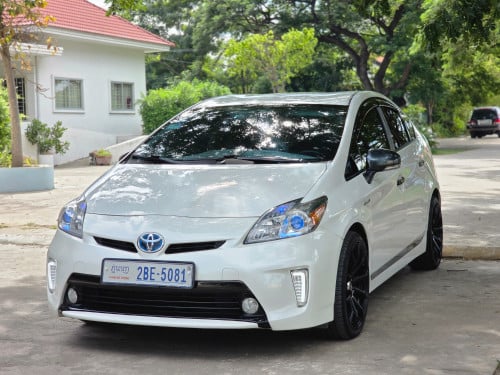 TOYOTA PRIUS 2010 up 2012