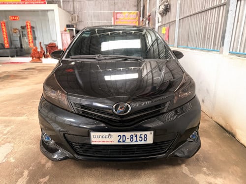 Toyota Vitz 2012 ឡានស្អាត​ អត់បុកអត់ប៉ះ​ តុបតែង​ ពីJapan មកស្រាប់​ សុីមាំលឺពិរោះ​ ម៉ាញែតថ្មី​